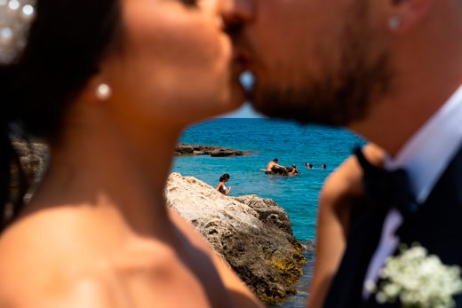 bacio-in-spiaggia